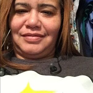 Meet your Posher, Monique